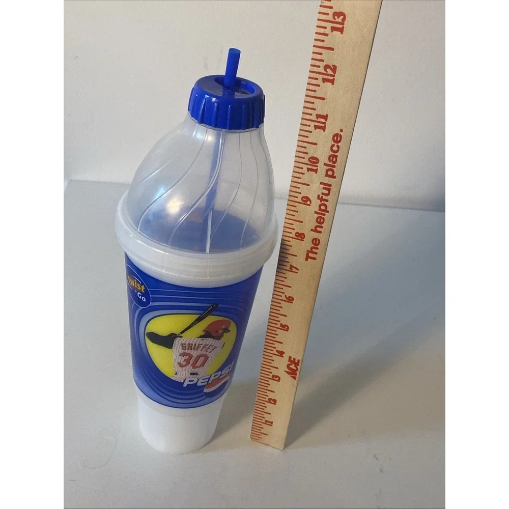 Vtg. Ken Griffey Jr PEPSI Chic Twist 'n Go Bottle Cup 32 Oz. Cincinnati Reds